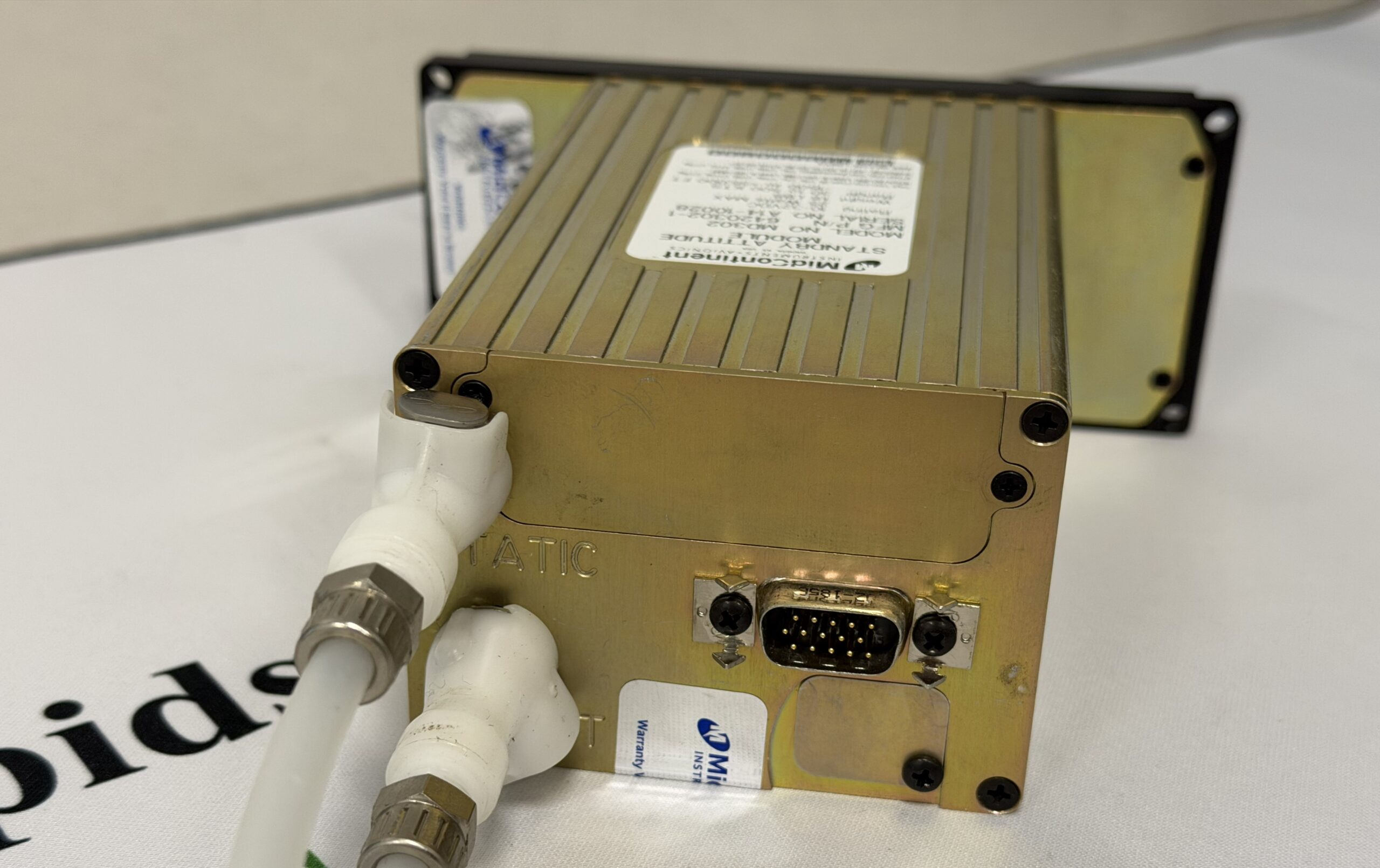 Mid-Continent MD302 Standby Attitude Module - Image 6