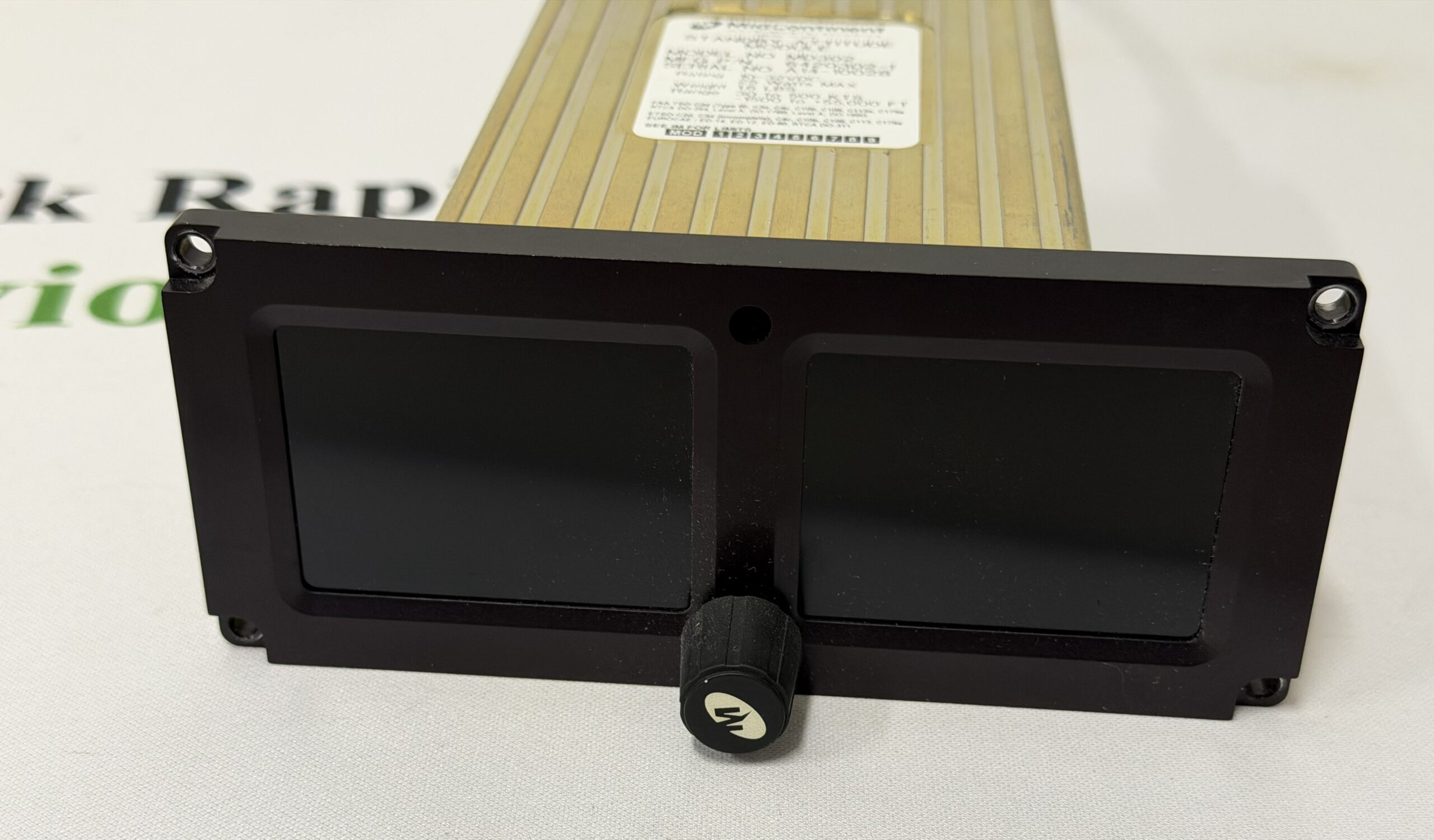 Mid-Continent MD302 Standby Attitude Module - Image 2