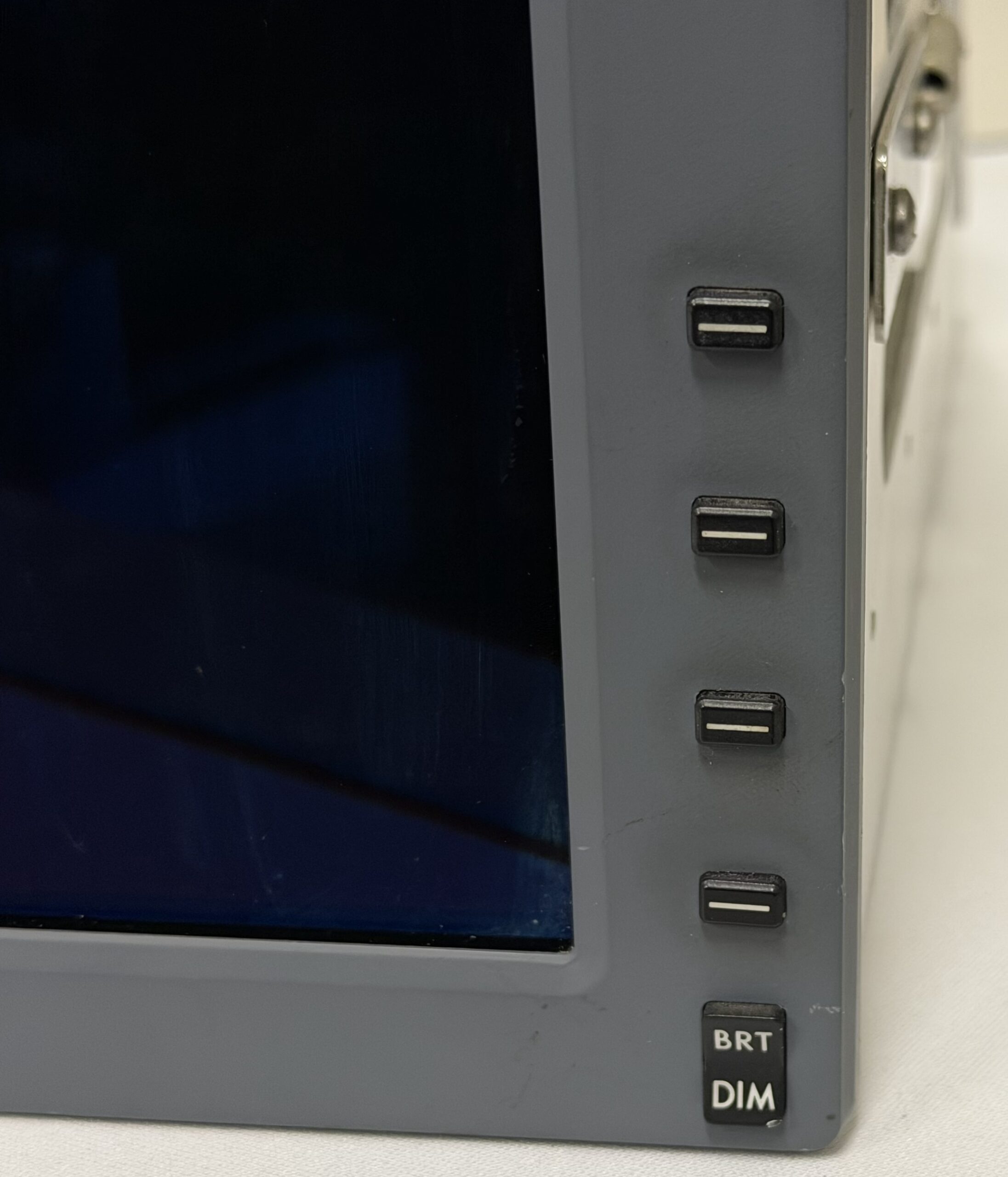 Collins Aerospace AFD-3010 Adaptive Flight Display - Image 3