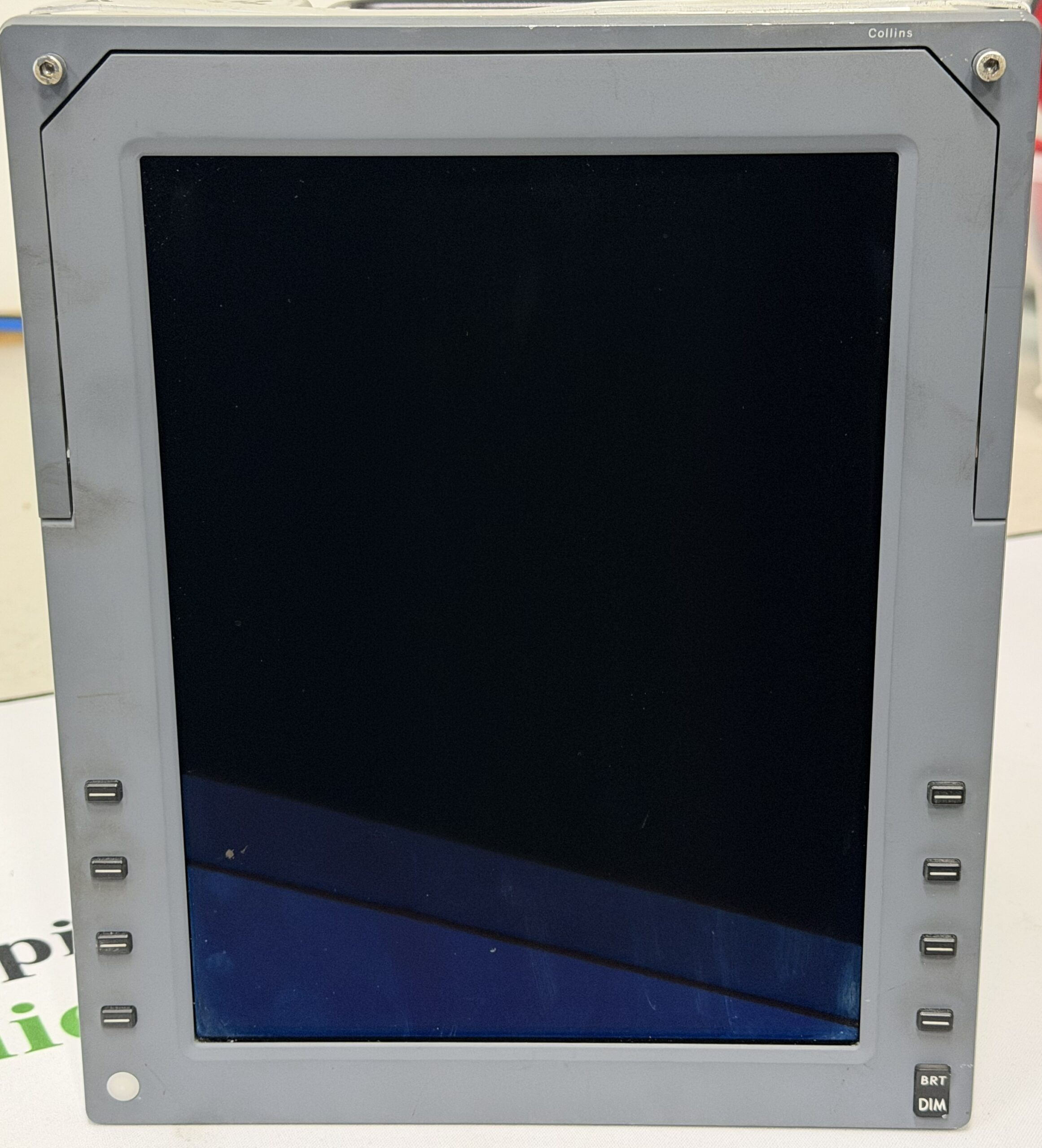 Collins Aerospace AFD-3010 Adaptive Flight Display - Image 2